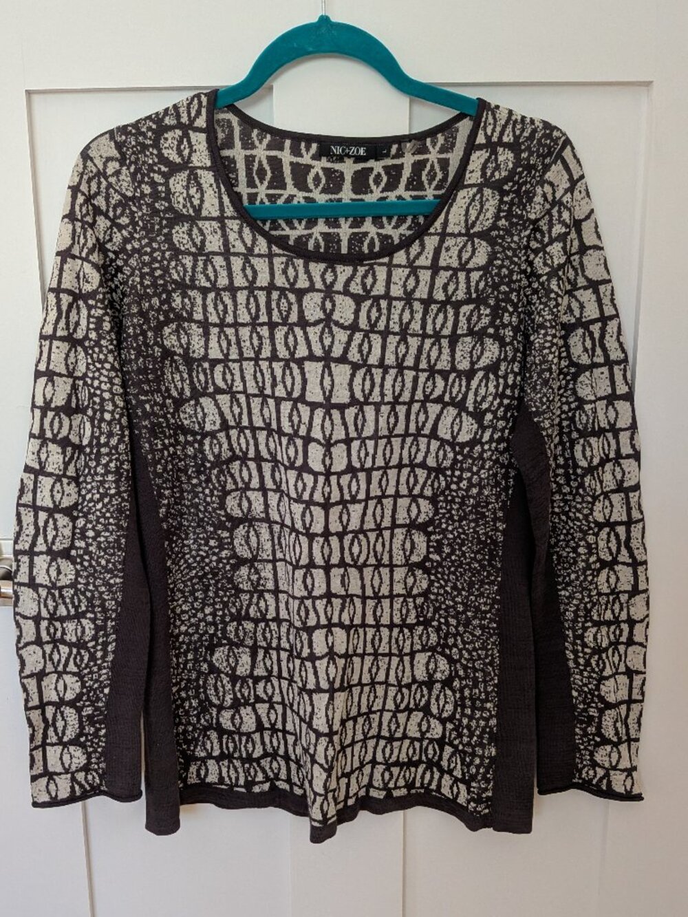 Nic + Zoe subtle color block long sleeve top cotton & rayon Large